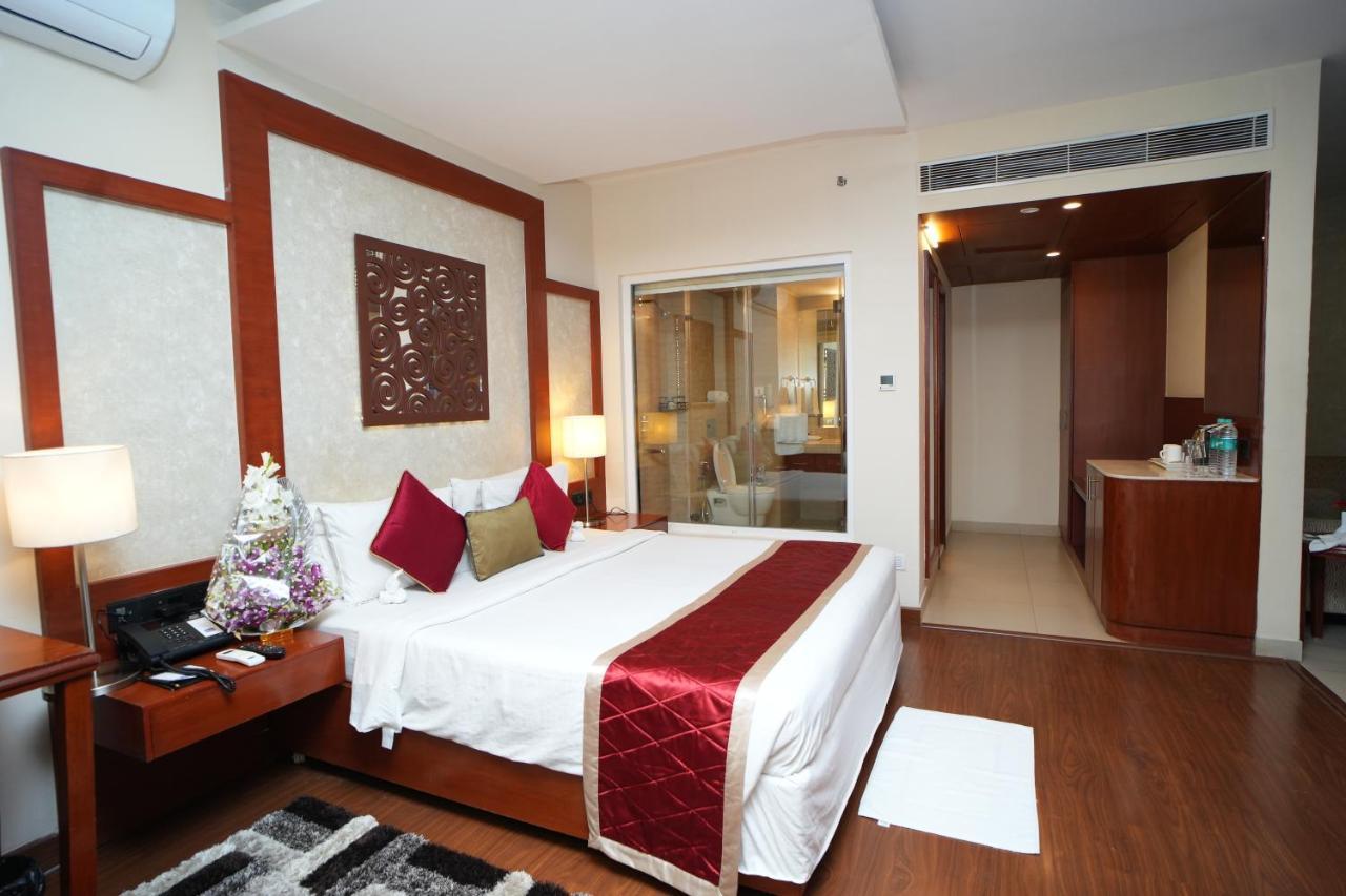 The Altruist Business Hotel Hitech Hyderabad Exterior photo