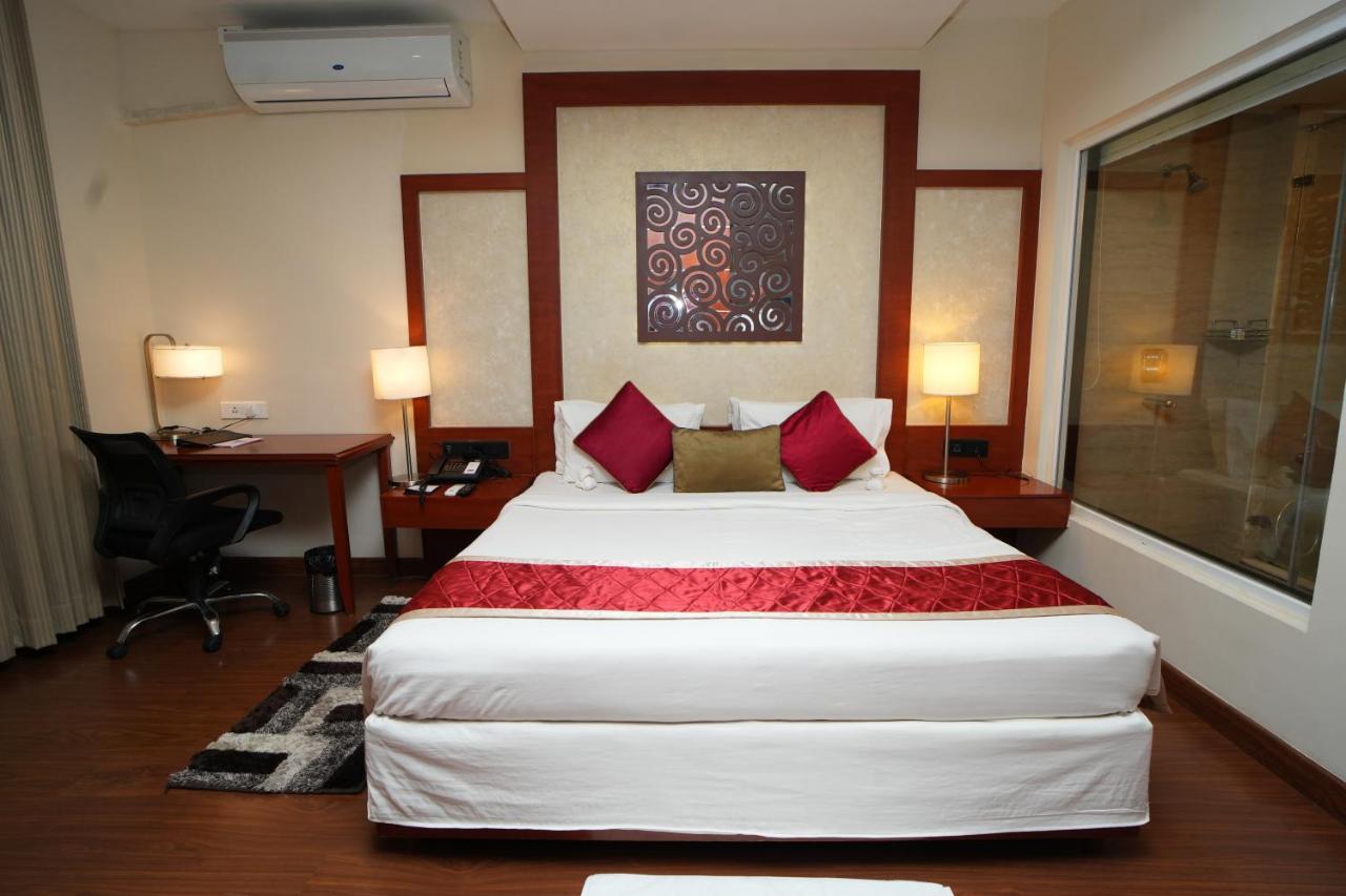 The Altruist Business Hotel Hitech Hyderabad Exterior photo