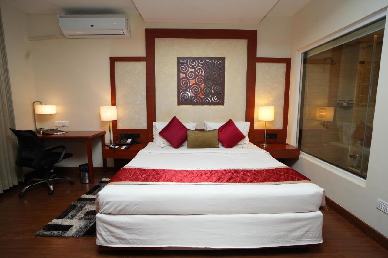 The Altruist Business Hotel Hitech Hyderabad Exterior photo