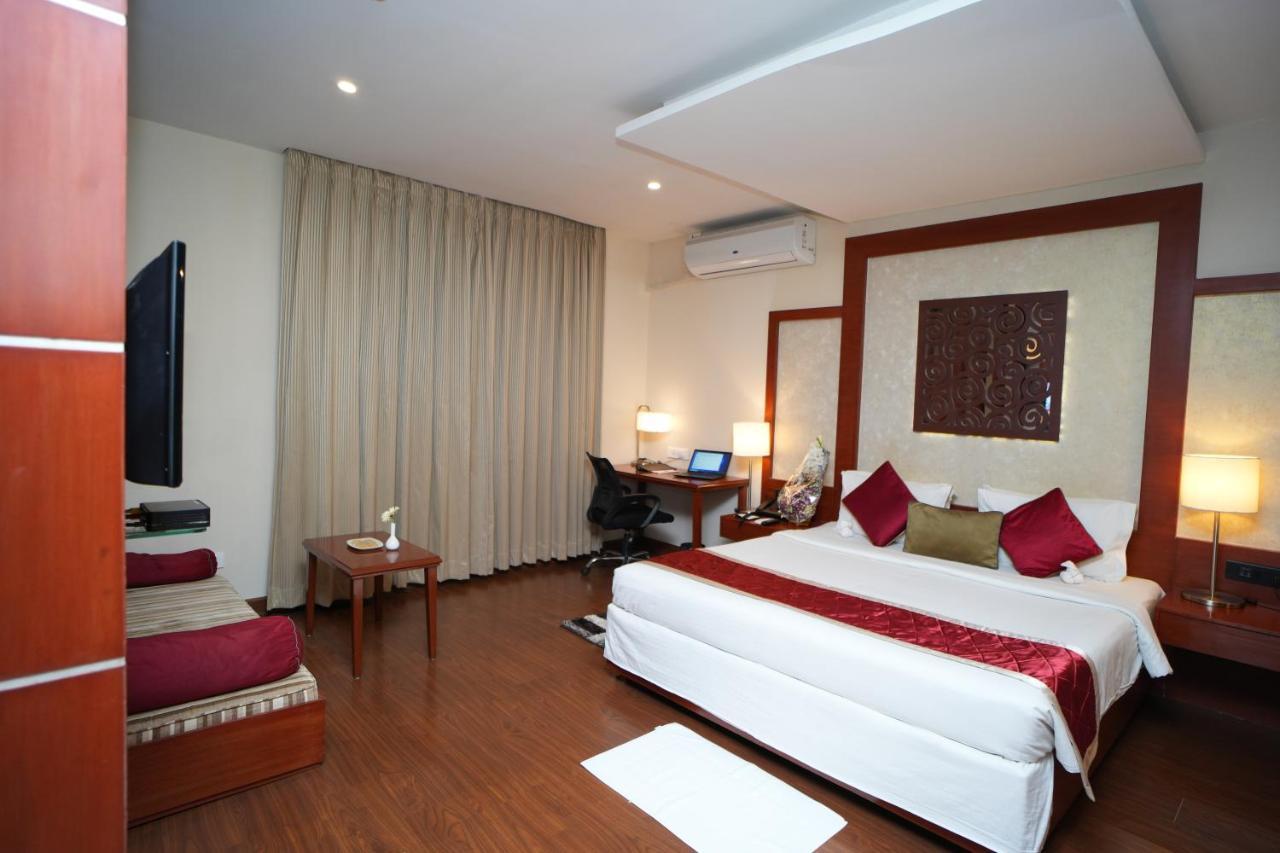 The Altruist Business Hotel Hitech Hyderabad Exterior photo