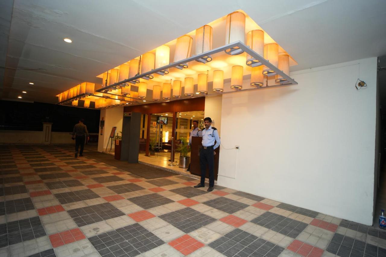 The Altruist Business Hotel Hitech Hyderabad Exterior photo
