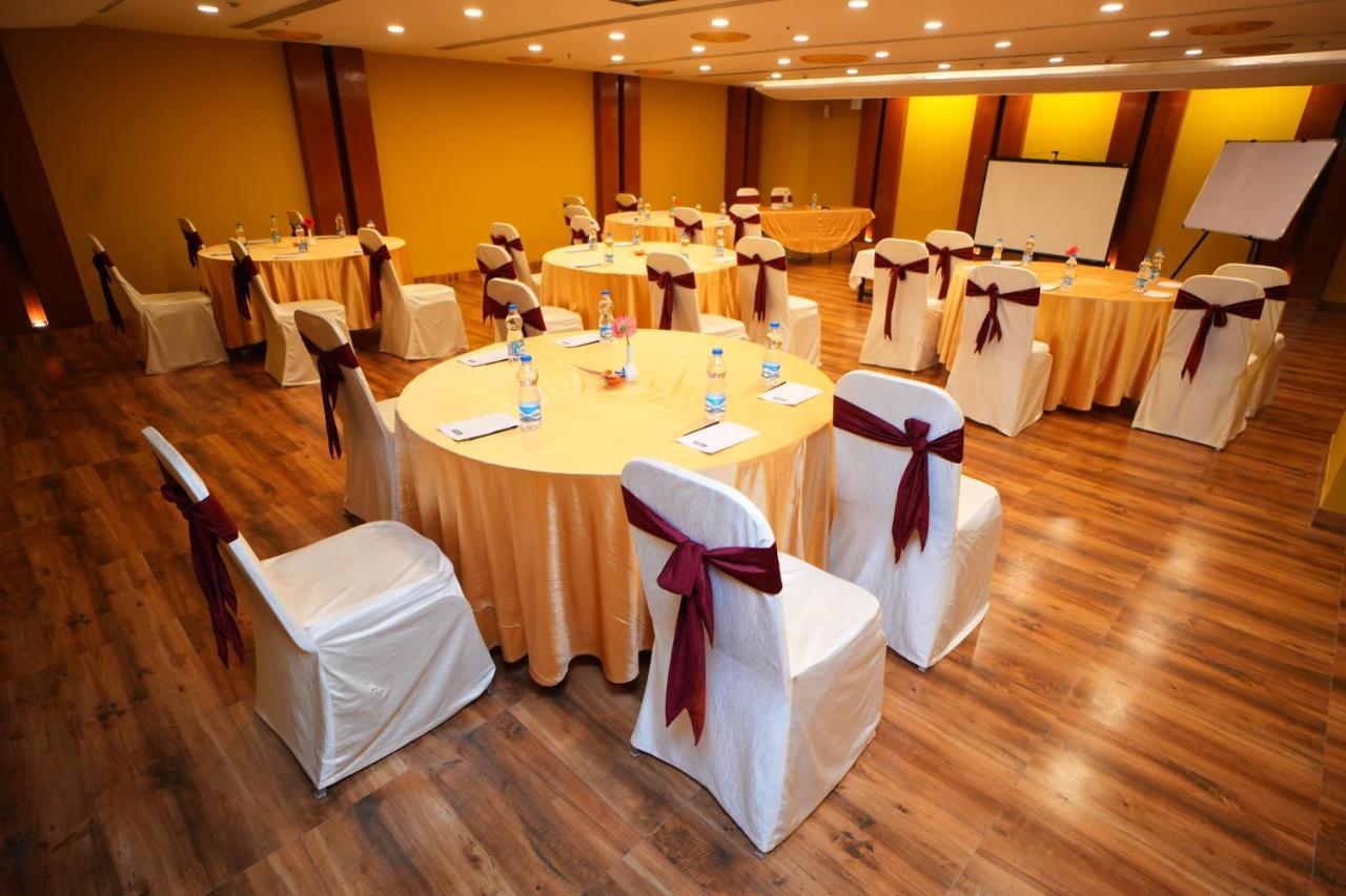 The Altruist Business Hotel Hitech Hyderabad Exterior photo